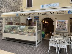 Gelateria di Zanandreis Lina a Lazise
