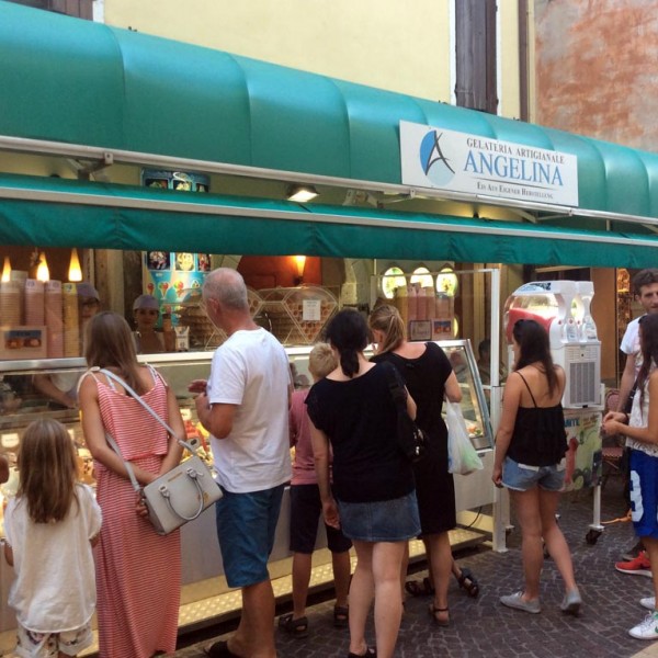 Gelateria di Zanandreis Lina a Lazise