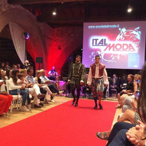 Sfilata Fashion Night 2016
