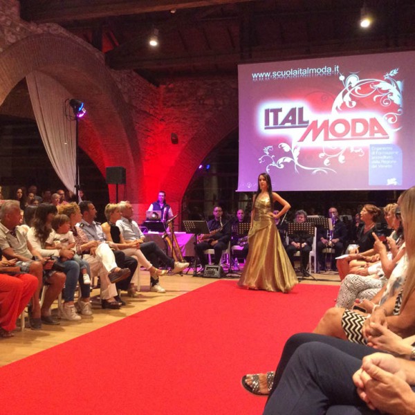 Sfilata Fashion Night 2016