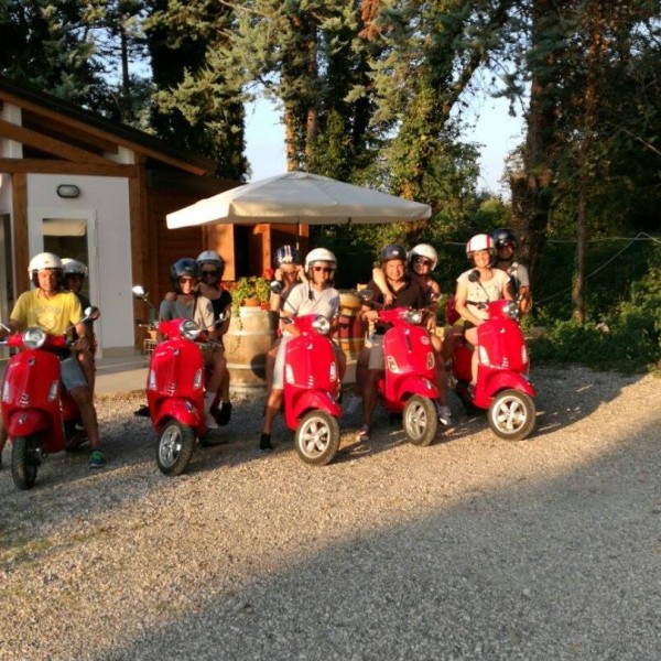 Rental Vespa Lazise