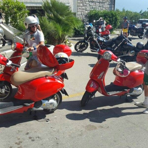 Rental Vespa Lazise