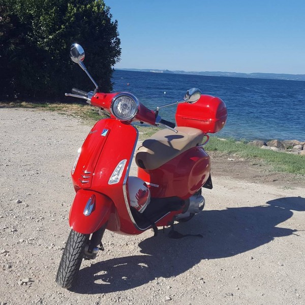 Rental Vespa Lazise