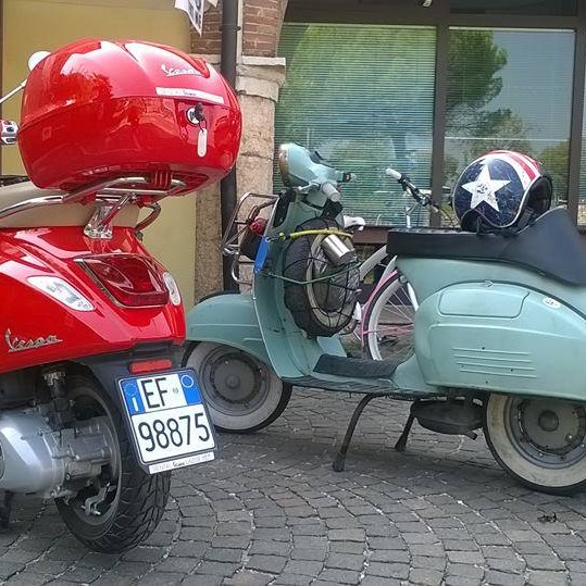 Rental Vespa Lazise
