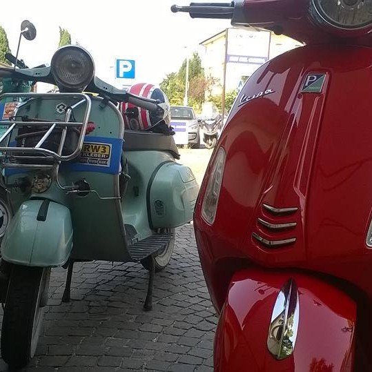 Rental Vespa Lazise